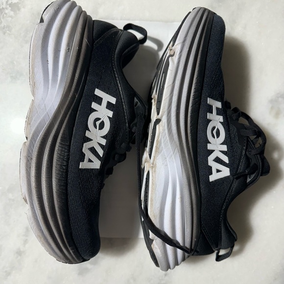 Preowned Hoka Bondi 8, size 8B - Picture 2 of 6